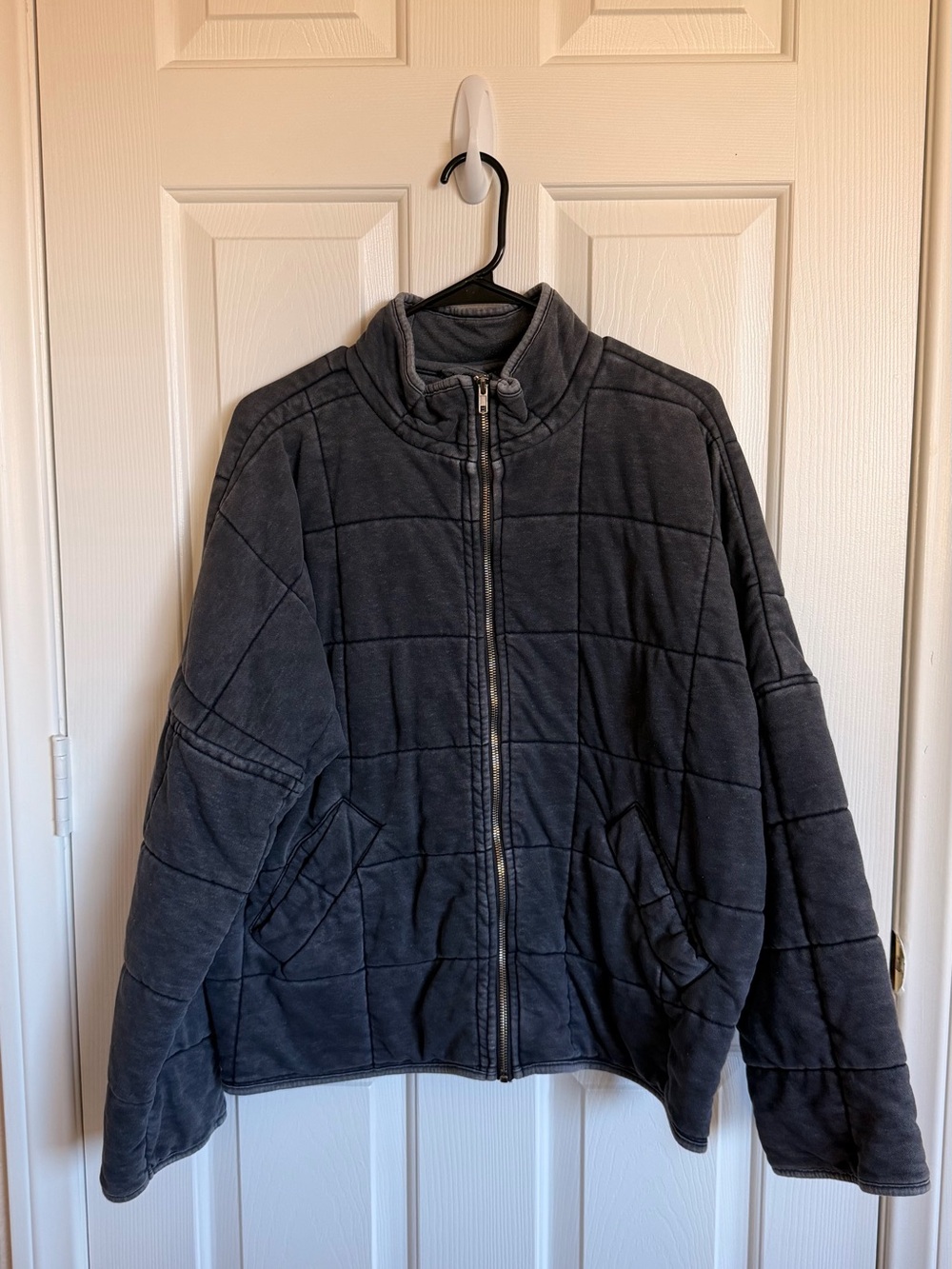 Forever 21 Women's Quilted Puffer Jacket in Charcoal Gray